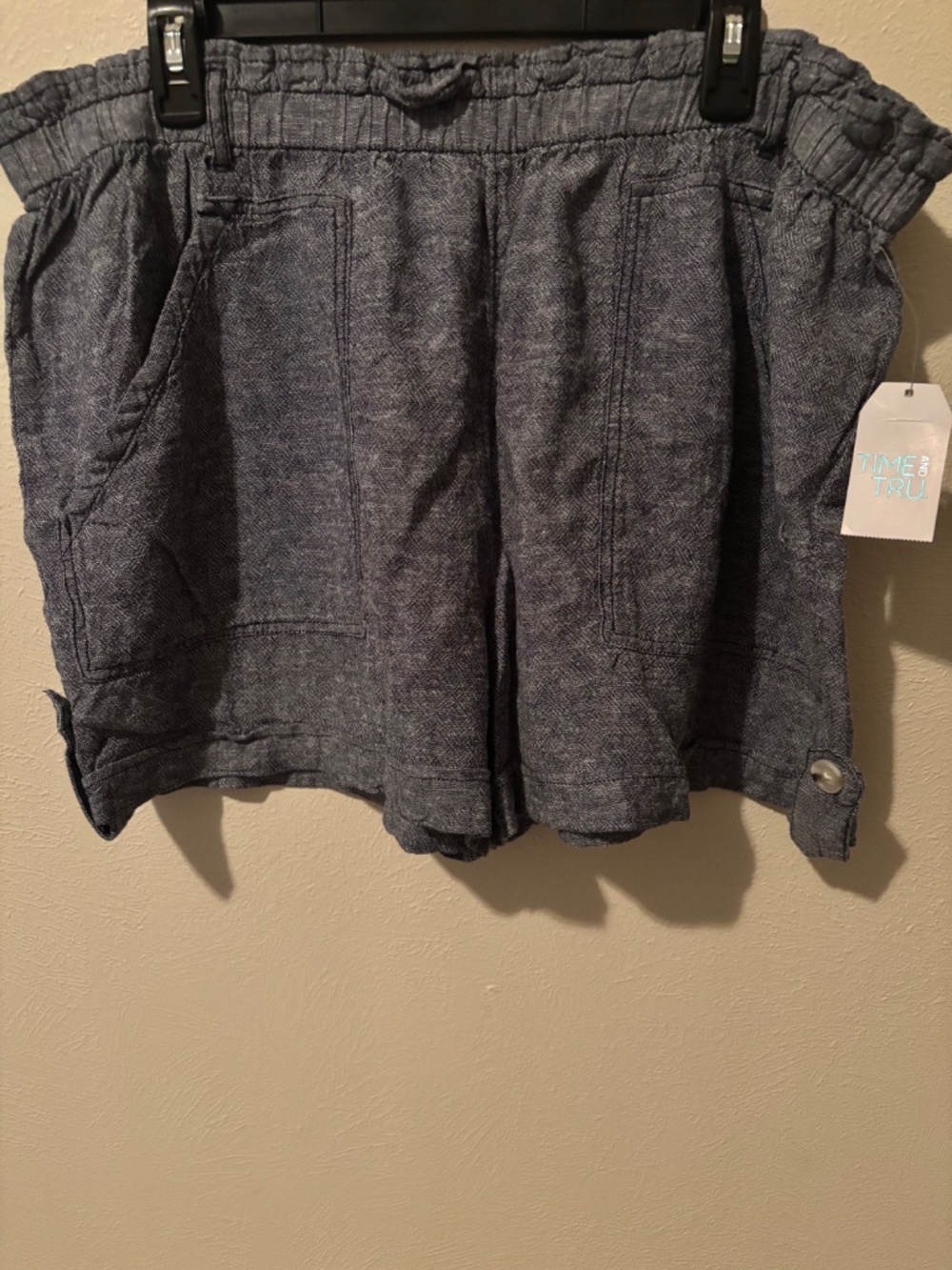 Time And Tru Women’s Blue Linen Shorts - Size XL